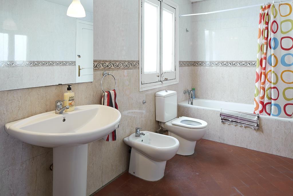 Blue Hostel Барселона Екстериор снимка