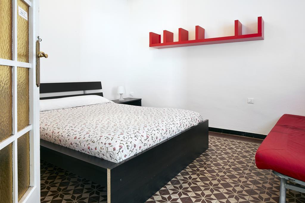 Blue Hostel Барселона Екстериор снимка